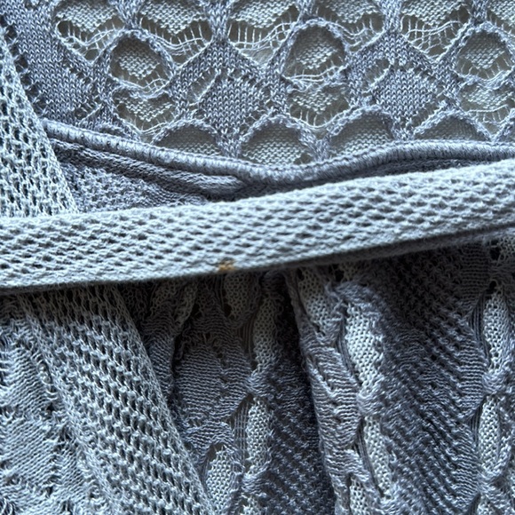 Knit short sleeve belted top - Picture 7 of 7